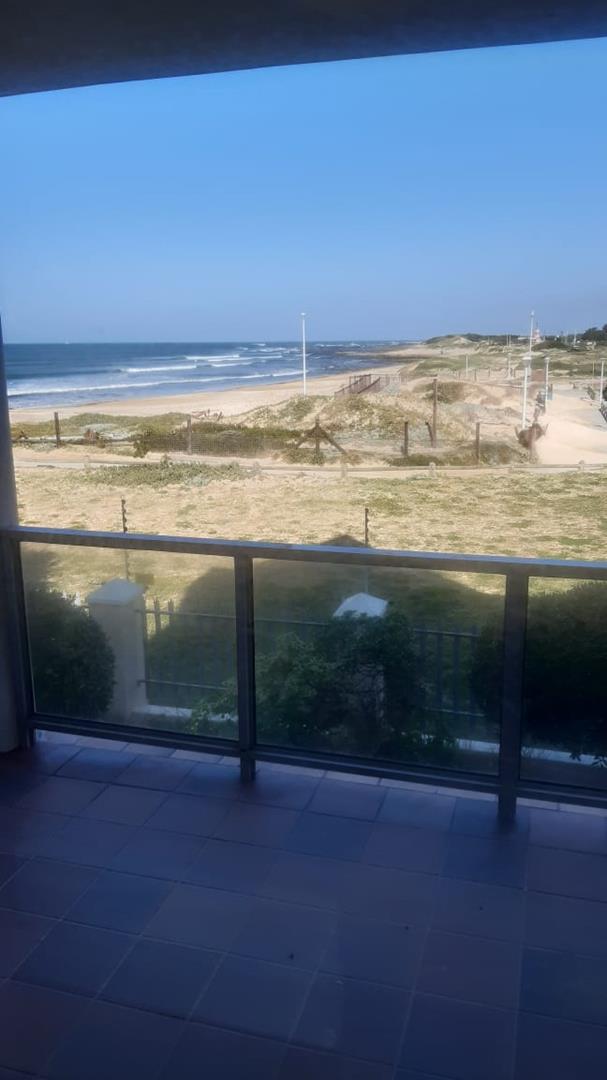 2 Bedroom Property for Sale in Summerstrand Eastern Cape